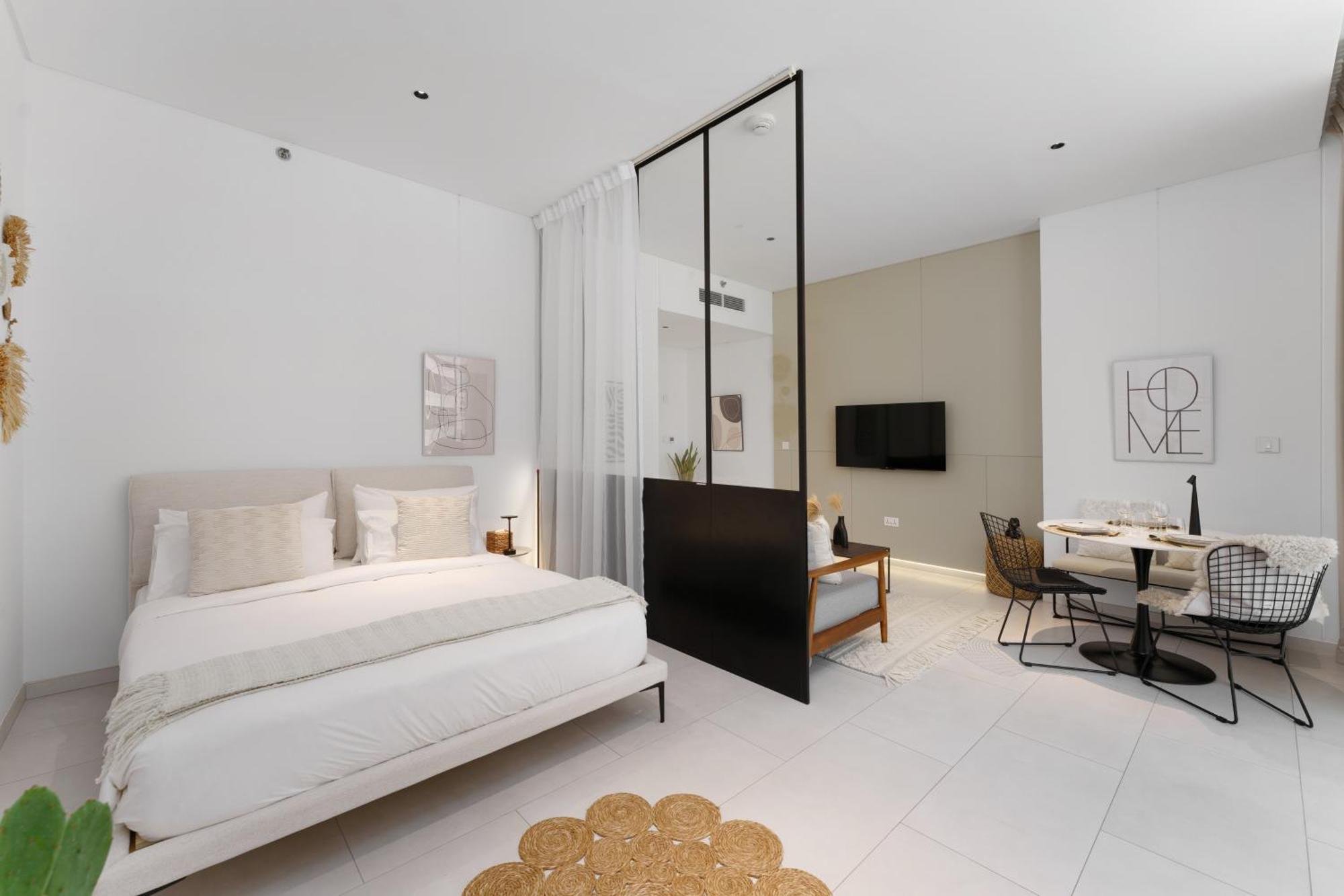 Charming In Burj Khalifa District - Marquise Square Apartment *