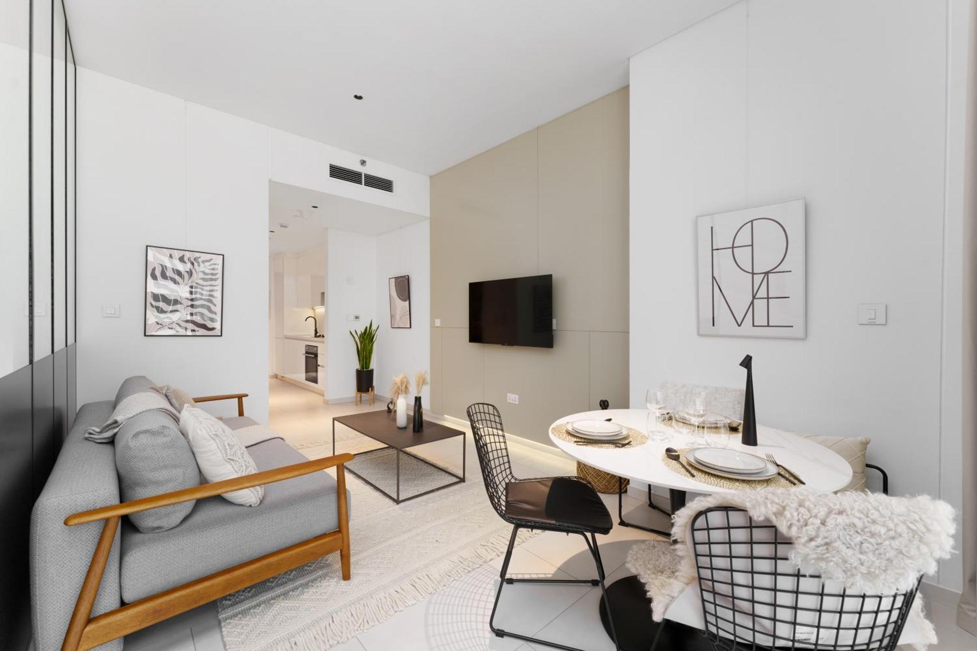 Charming In Burj Khalifa District - Marquise Square Dubai